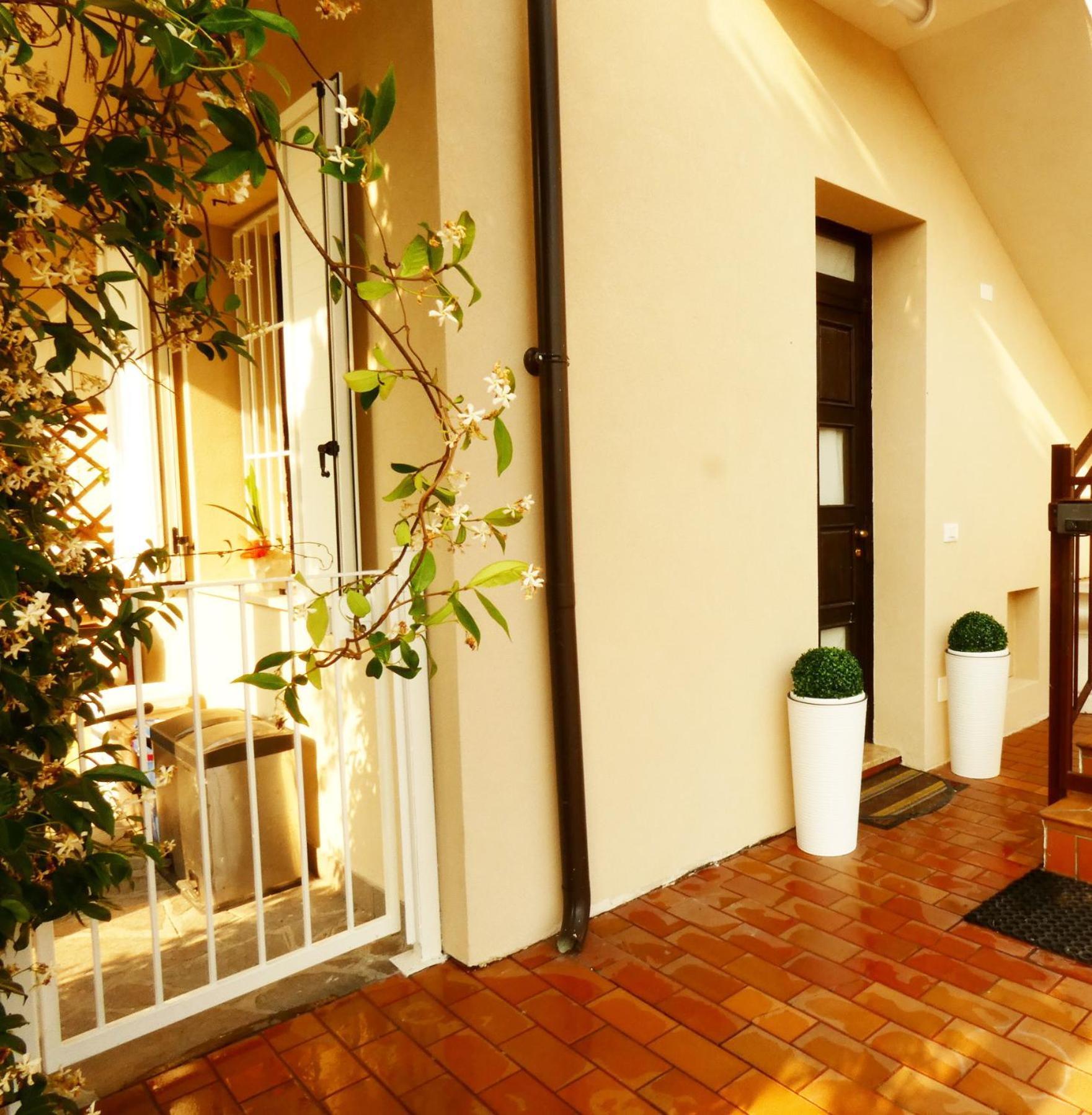 Casa Vacanze Sabrina Польпенацце-дель-Гарда Экстерьер фото
